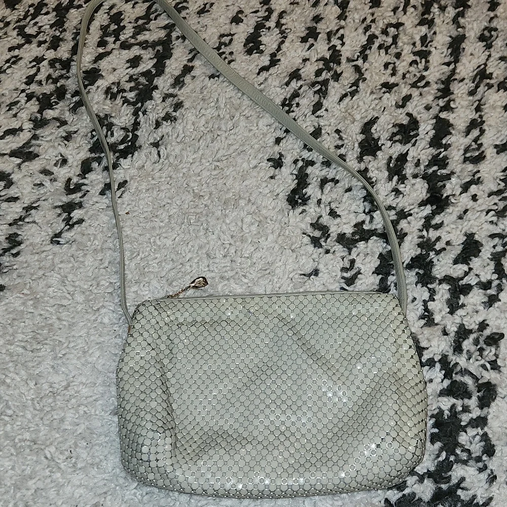 Whitney & Davis Chain Metal Vintage Shoulder Bag - Picture 2 of 5